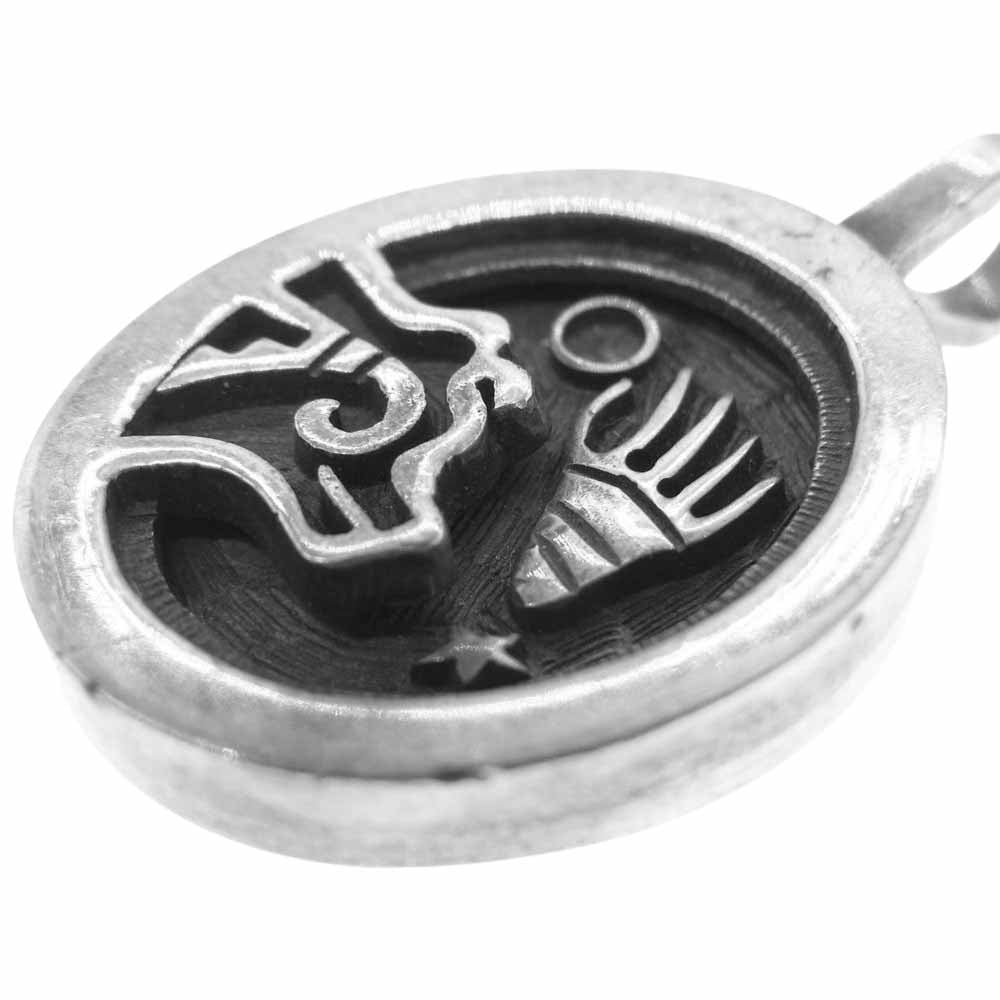 ホピ 作者不明 スパイダーウェブ刻印 オーバーレイ ペンダントトップ インディアンジュエリー シルバー系【中古】