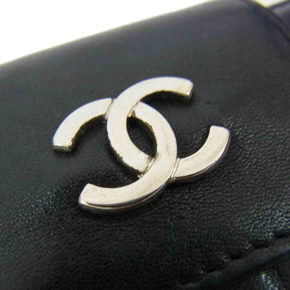 CHANEL シャネル アイコンライン 二つ折り がま口 財布 ブラック系【中古】