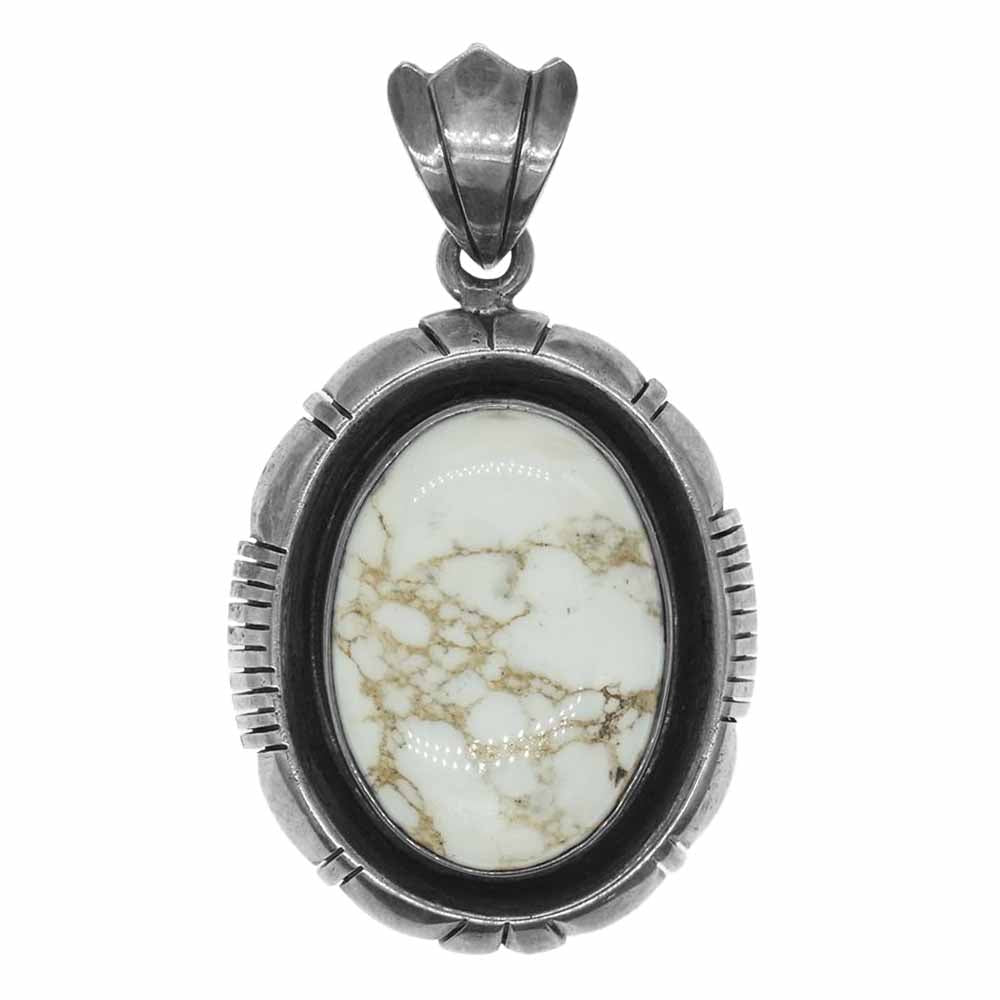 ナバホ アーティスト不明 NAVAJO族 インディアンジュエリー SV925  ホワイトバッファロー オーバル ペンダントトップ シルバー系【中古】