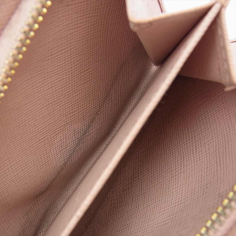 PRADA プラダ メタルロゴ 二つ折り レザー 財布 ピンク系【中古】