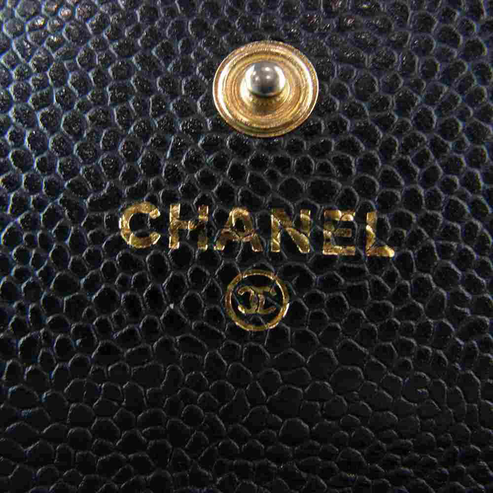 CHANEL シャネル マトラッセ キャビアスキン 二つ折り 長財布 ゴールド金具 ブラック系【中古】
