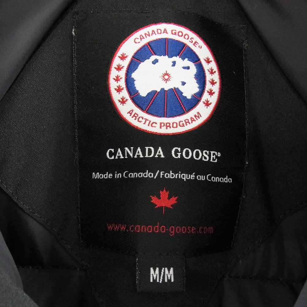 CANADA GOOSE カナダグース 7958JM 国内正規品 グリフィンタグ  LABRADOR ラブラドール ファー付 ダウン ジャケット ブラック系 M【中古】