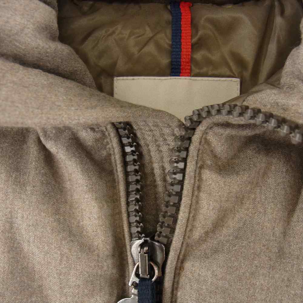 MONCLER モンクレール MONTGENEVRE GIUBBOTTO モンジュネーブル ダウン ジャケット グレー系 カラー 219【中古】