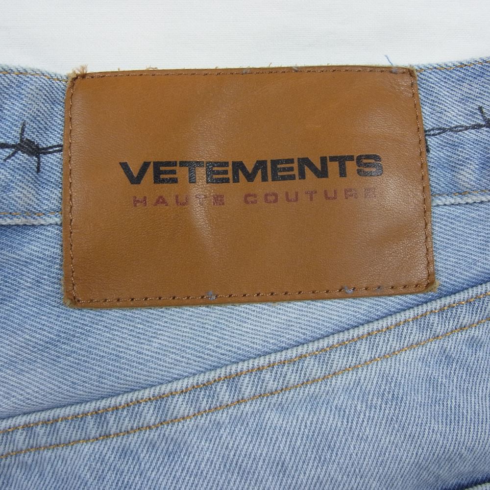 VETEMENTS ヴェトモン 21AW MA52PA720B COUTURE STRAIGHT LEG DENIM トライバルプリント ストレート デニムパンツ インディゴブルー系 M【中古】