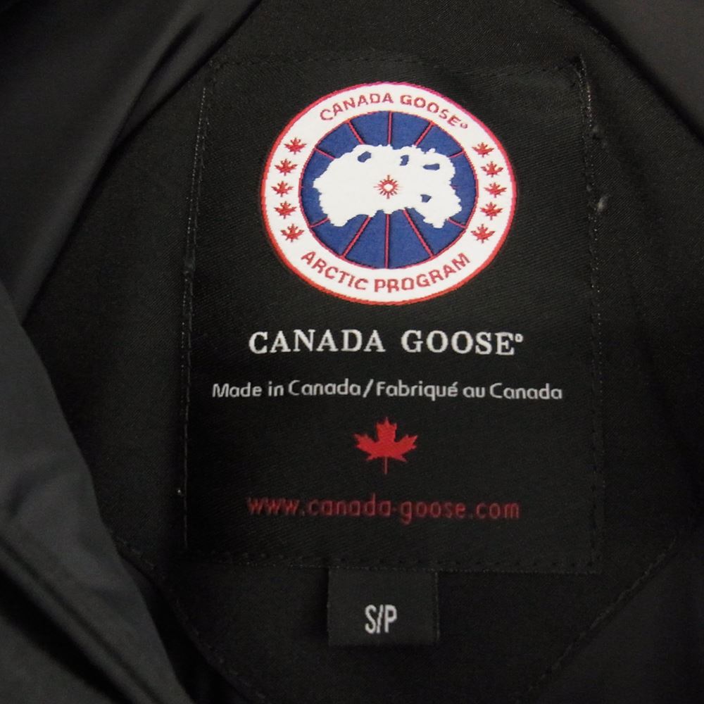 CANADA GOOSE カナダグース 7950M  海外並行品 CHILLIWACK BOMBER JACKET チリワック ボンバー ジャケット ダウンジャケット ブラック系 S【中古】
