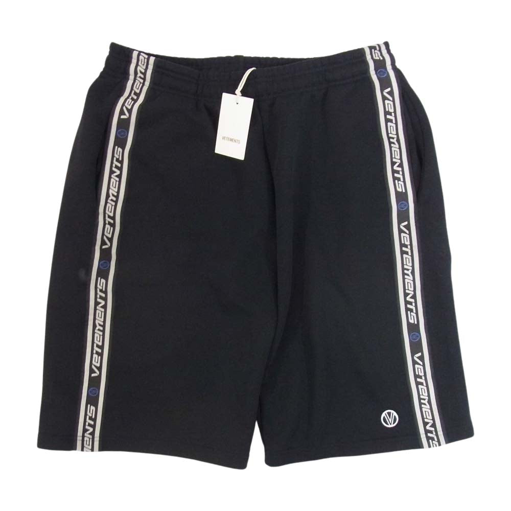 VETEMENTS ヴェトモン LOGO TAPE SWEAT SHORTS ライン ロゴ スウェット ショーツ ハーフパンツ ブラック系 M【中古】