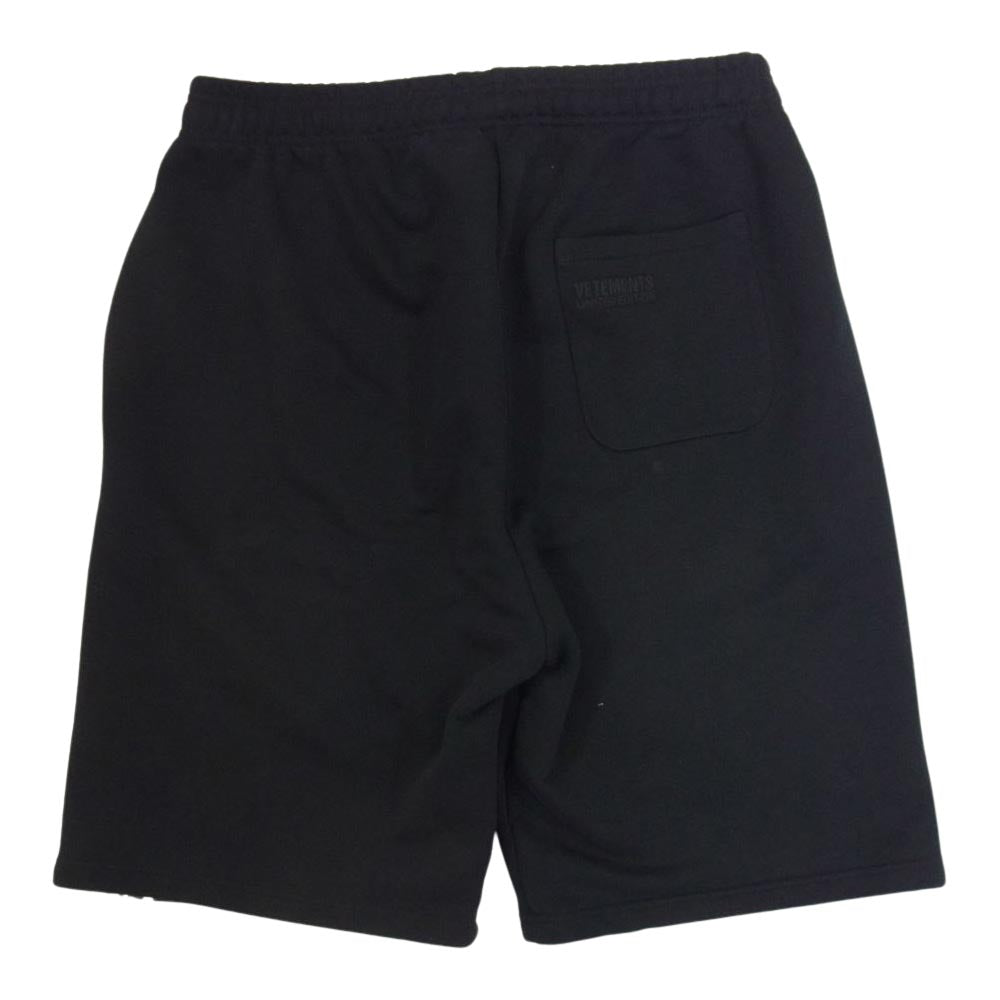 VETEMENTS ヴェトモン LOGO TAPE SWEAT SHORTS ライン ロゴ スウェット ショーツ ハーフパンツ ブラック系 M【中古】