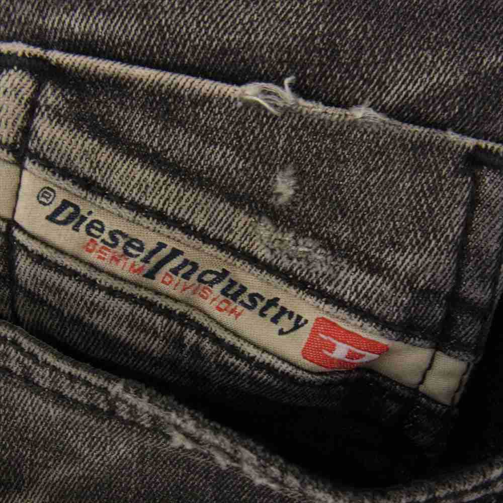 DIESEL ディーゼル D-STRUKT-T JOGG JEANS SWEAT PANTS ジョグジーンズ ディストラクト クラッシュ加工 スウェット デニムパンツ ブラック系 36【中古】