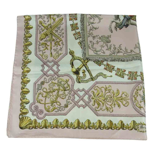HERMES エルメス カレ 90 LVDOVICVS MAGNVS 白馬 ホース シルク100％ スカーフ scarf ピンク系 オフホワイト系【中古】