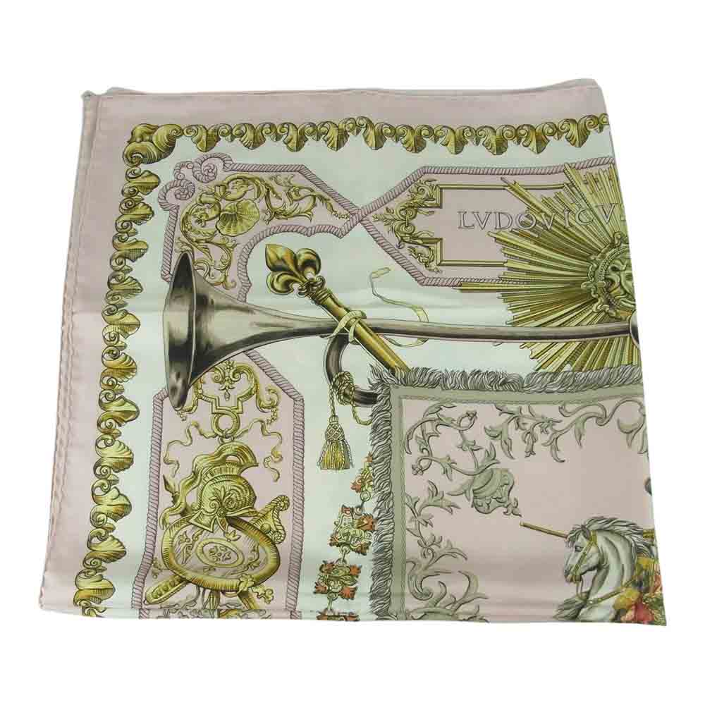 HERMES エルメス カレ 90 LVDOVICVS MAGNVS 白馬 ホース シルク100％ スカーフ scarf ピンク系 オフホワイト系【中古】