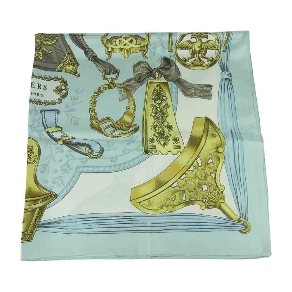 HERMES エルメス カレ 90 ETRIERS エトゥリヤー 馬具 鎧 スカーフ scarf ライトブルー系 ゴールド系 オフホワイト系【中古】