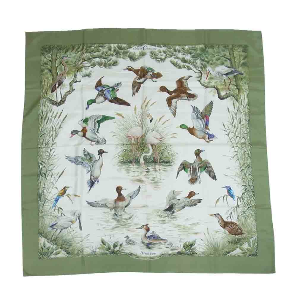 HERMES エルメス カレ 90 Halte en Camargue カマルグでの休息 シルク100% スカーフ ライトグリーン系【中古】
