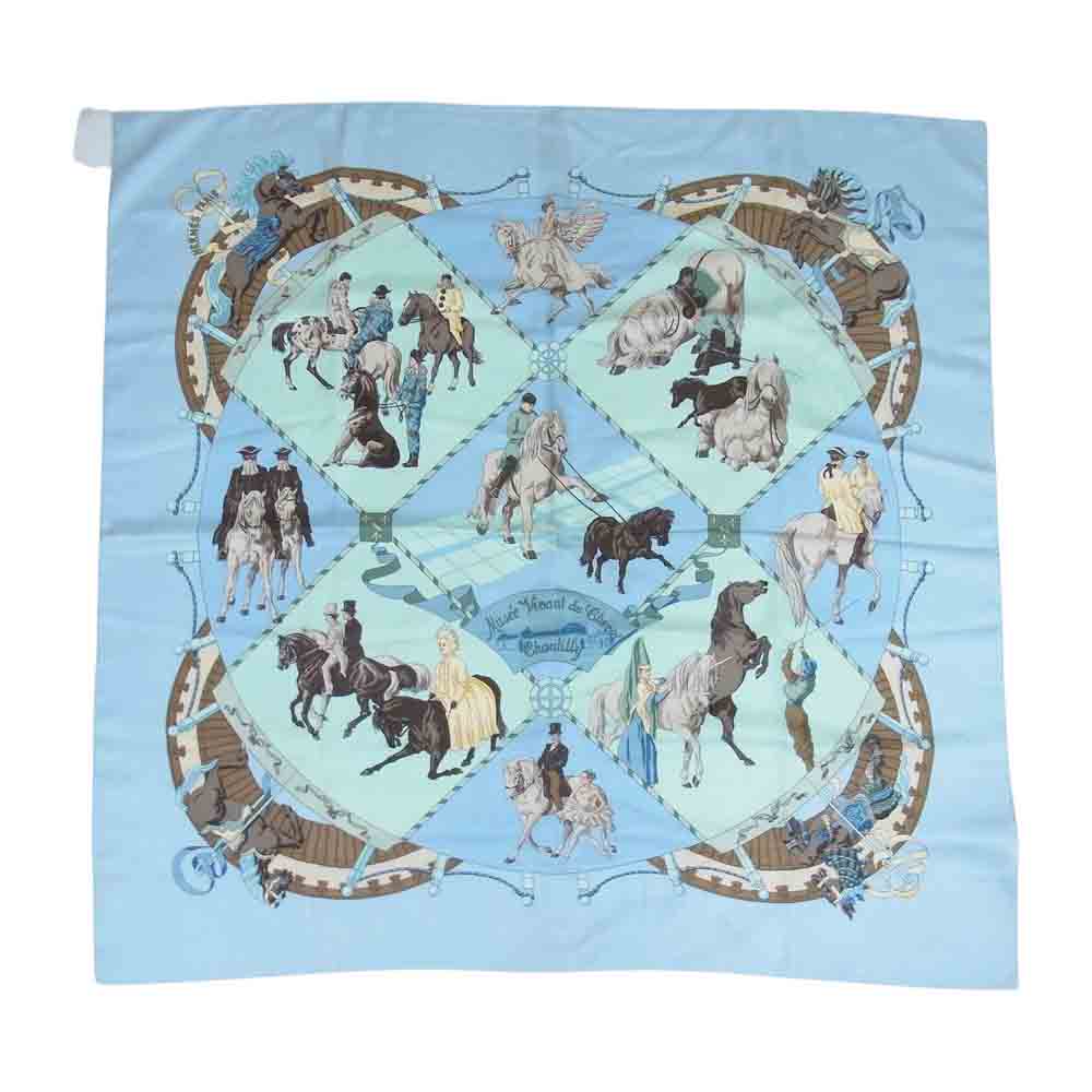 HERMES エルメス カレ 90 Musee Vivant du Cheval Chantilly シャンティイ城馬の博物館 シルク100% スカーフ  ライトブルー系【中古】