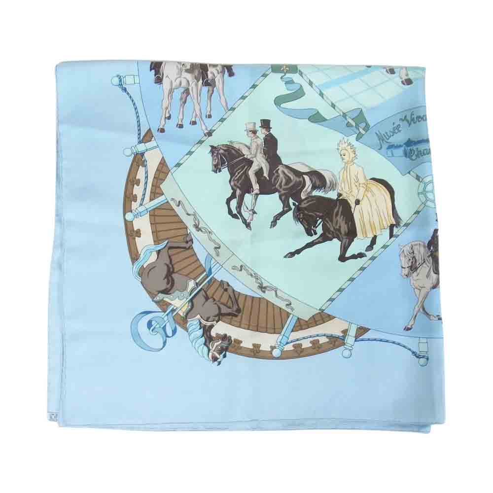 HERMES エルメス カレ 90 Musee Vivant du Cheval Chantilly シャンティイ城馬の博物館 シルク100% スカーフ  ライトブルー系【中古】
