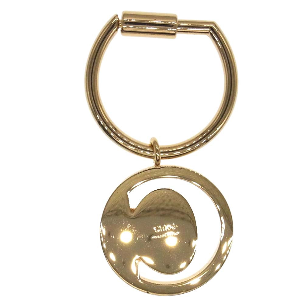 Chloe クロエ イニシャル チャーム キーホルダー  ゴールド系【中古】