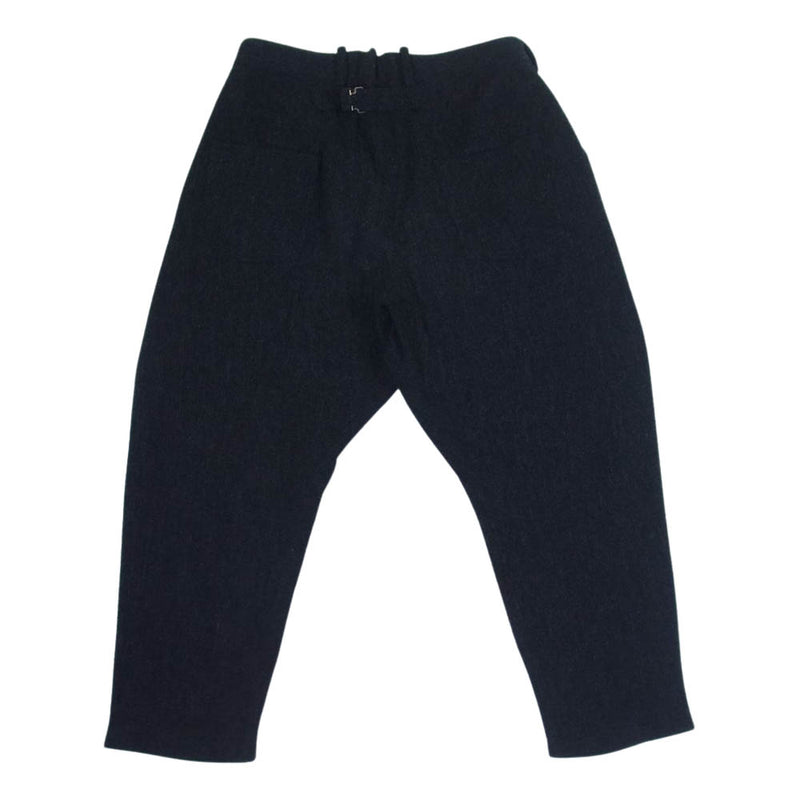 アラキユウ TWP04-TWOWRN. Cropped Pants. Medium ブラスボタン ウール タック テーパード クロップドパンツ ブラック系 1【美品】【中古】