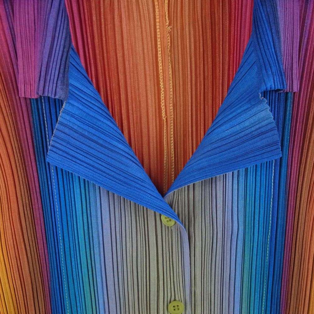 PLEATS PLEASE プリーツプリーズ イッセイミヤケ PP79-JK724 プリーツ加工 レインボーグラデーション ブラウス シャツ 長袖 レインボー系 3【美品】【中古】