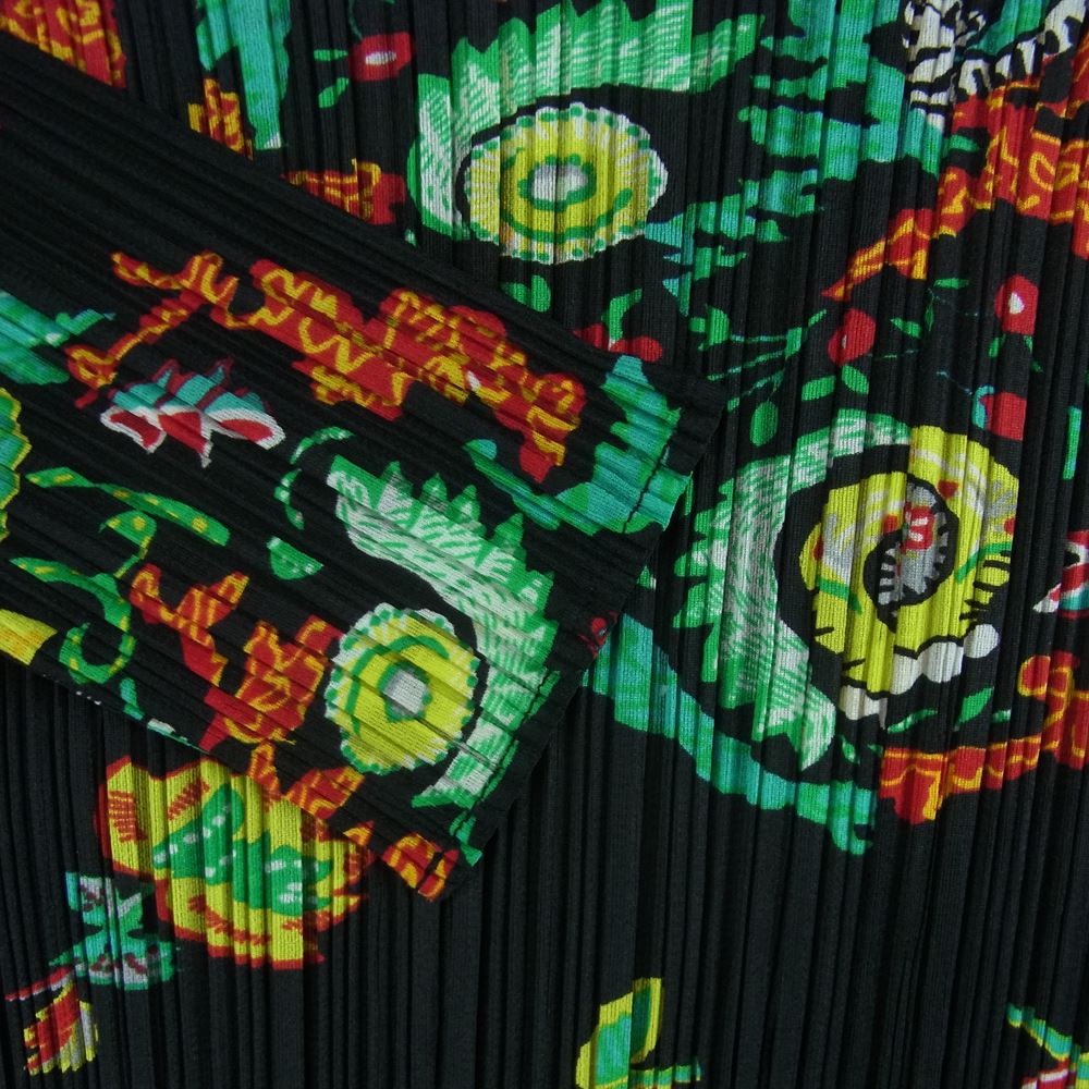 PLEATS PLEASE プリーツプリーズ イッセイミヤケ PP81-JK590 プリーツ加工 シーサー 総柄 スキッパー プルオーバー ブラウス シャツ 長袖 ブラック系 マルチカラー系 3【美品】【中古】