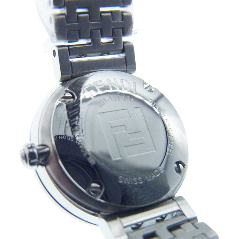 美品フェンディ　腕時計　シルバー　ブラック　ステンレス　レディース