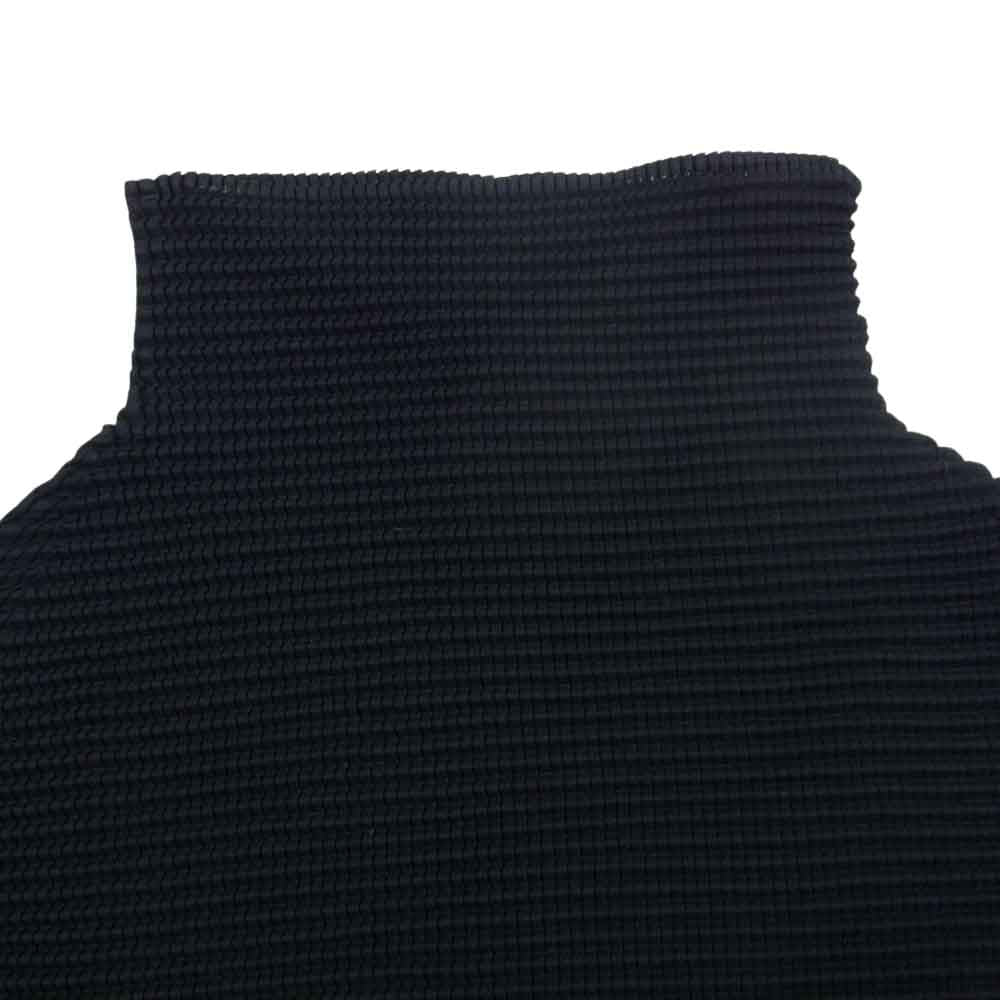 ISSEY MIYAKE イッセイミヤケ IM92-FT006 ボックスプリーツ ボトルネック カットソー 長袖 ブラック ブラック系 M【中古】