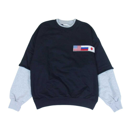ゴーシャラブチンスキー G013-T007 W Double Sleeve Sweatshirt 国旗パッチ ダブル レイヤード スリーブ スウェット トレーナー ブラック系 グレー系 M【中古】