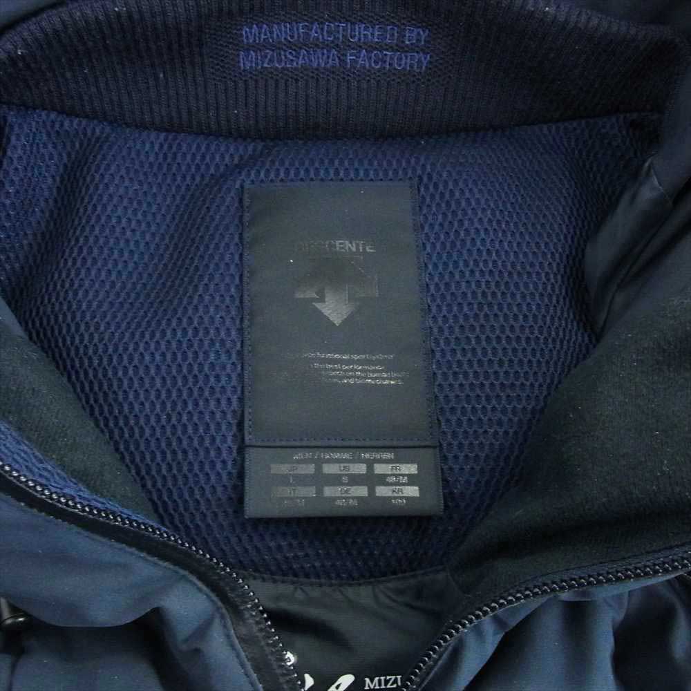 DESCENTE デサント DAMMGK30U 水沢ダウン MOUNTAINEER マウンテニア フーディ ダウン ジャケット ネイビー系 L【中古】