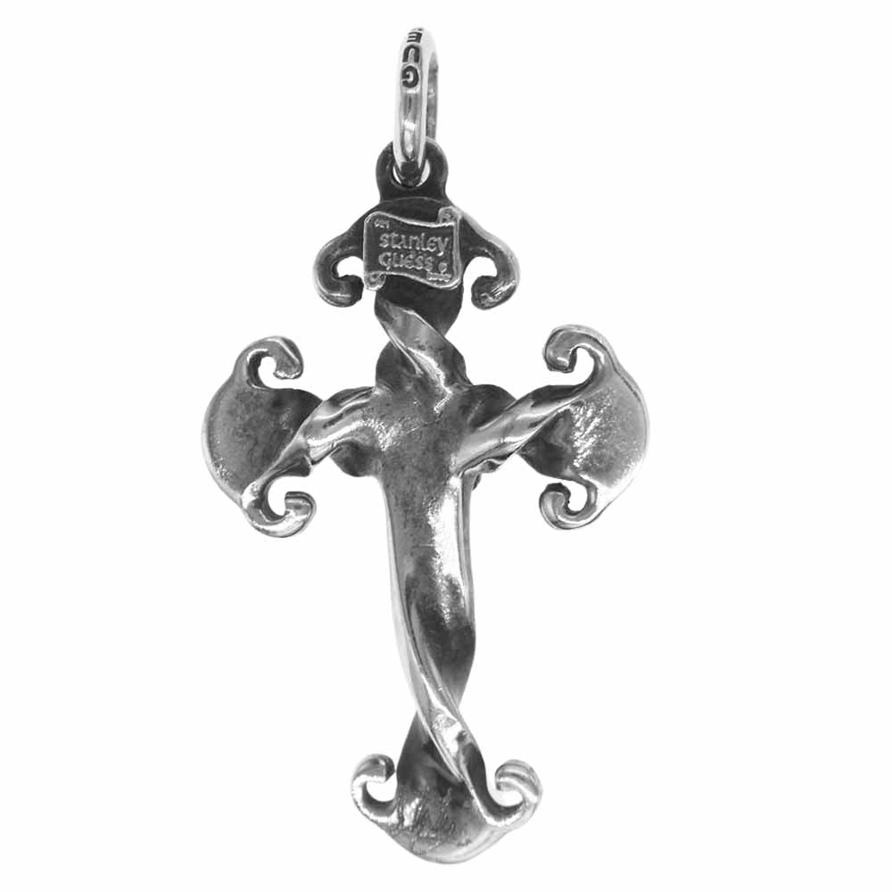 STANLEY GUESS スタンリーゲス ツイステッドクロス スカル ルビー 石付き ペンダントトップ シルバー系【中古】