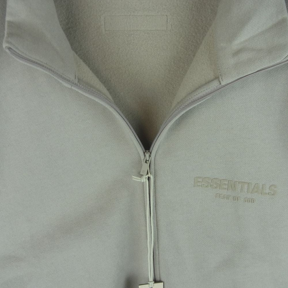 FEAR OF GOD フィアオブゴッド 22AW ESSENTIALS エッセンシャルズ 胸ロゴ フルジップ ジャケット Smoke グレー系 L【中古】