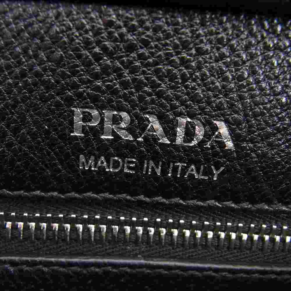 PRADA プラダ 1BH182 VITTELO DAINO SOFT ミニポーチ付 レザー ショルダー バッグ 三角ロゴ ブラック系【中古】
