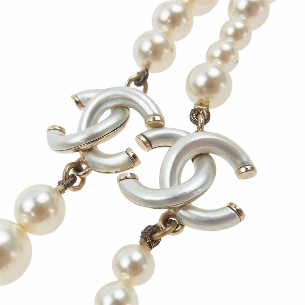 CHANEL シャネル A17P ココマーク パール ロング ネックレス ホワイト系【中古】