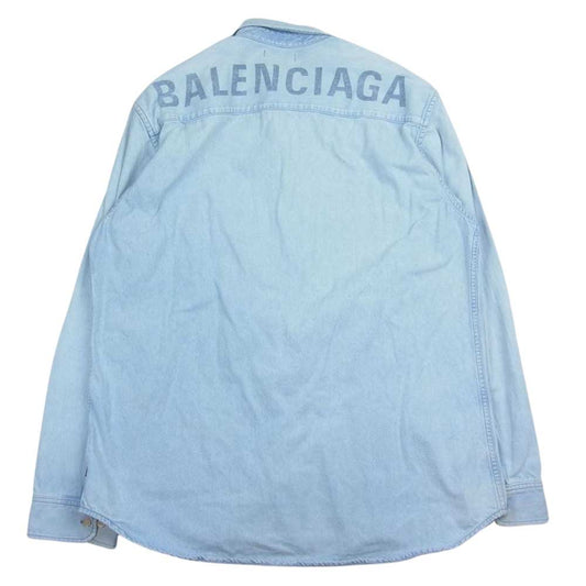 BALENCIAGA バレンシアガ 19SS 557578 TYE24 8491 Back Logo Denim Shirt バレンシアガ バックロゴ デニム シャツ オーバーサイズ ビッグシルエット ボタンダウン インディゴ インディゴブルー系 39【中古】