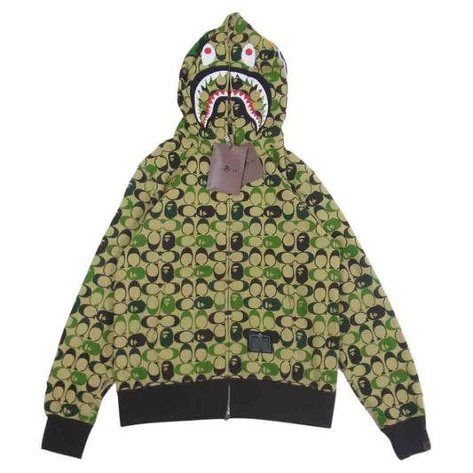 A BATHING APE アベイシングエイプ × COACH コーチ SHARK FULL ZIP シャークフル ジップ パーカー マルチカラー系 L【中古】