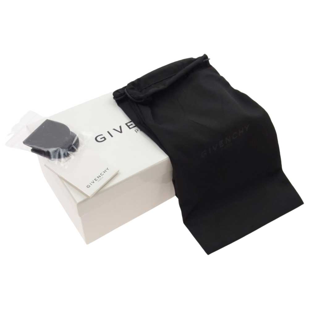 GIVENCHY ジバンシィ BE09206004-004 UNIF BALL GRAPHIC アンクルストラップ フラット パンプス  ブラック系 ホワイト系 36【新古品】【未使用】【中古】