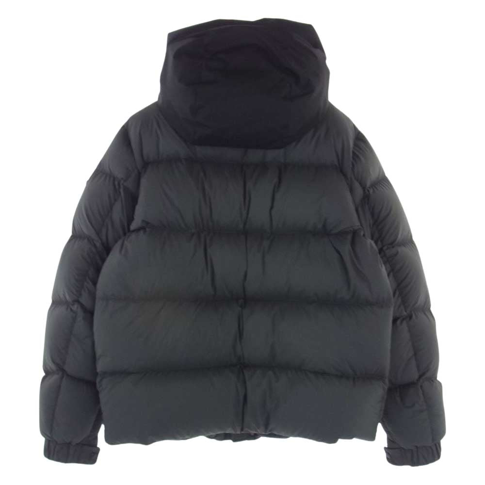 MONCLER モンクレール H20911A0010953333 Madeira マダイラ ショート ダウン ジャケット ブラック系 グレー系 5【中古】