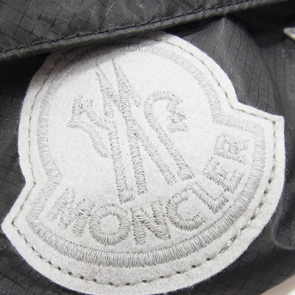 MONCLER モンクレール  21AW 5M70000 M1410 × AND WANDER SMALL BELT BAG ワッペン付き アンドワンダー リップストップ ボディバッグ スモール ベルト  バッグ ブラック系【新古品】【未使用】【中古】