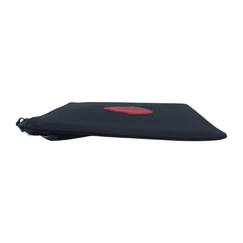 MONCLER モンクレール POUCH GM ラバーロゴ ワッペン付き レザー クラッチ セカンド バッグ ブラック系【中古】