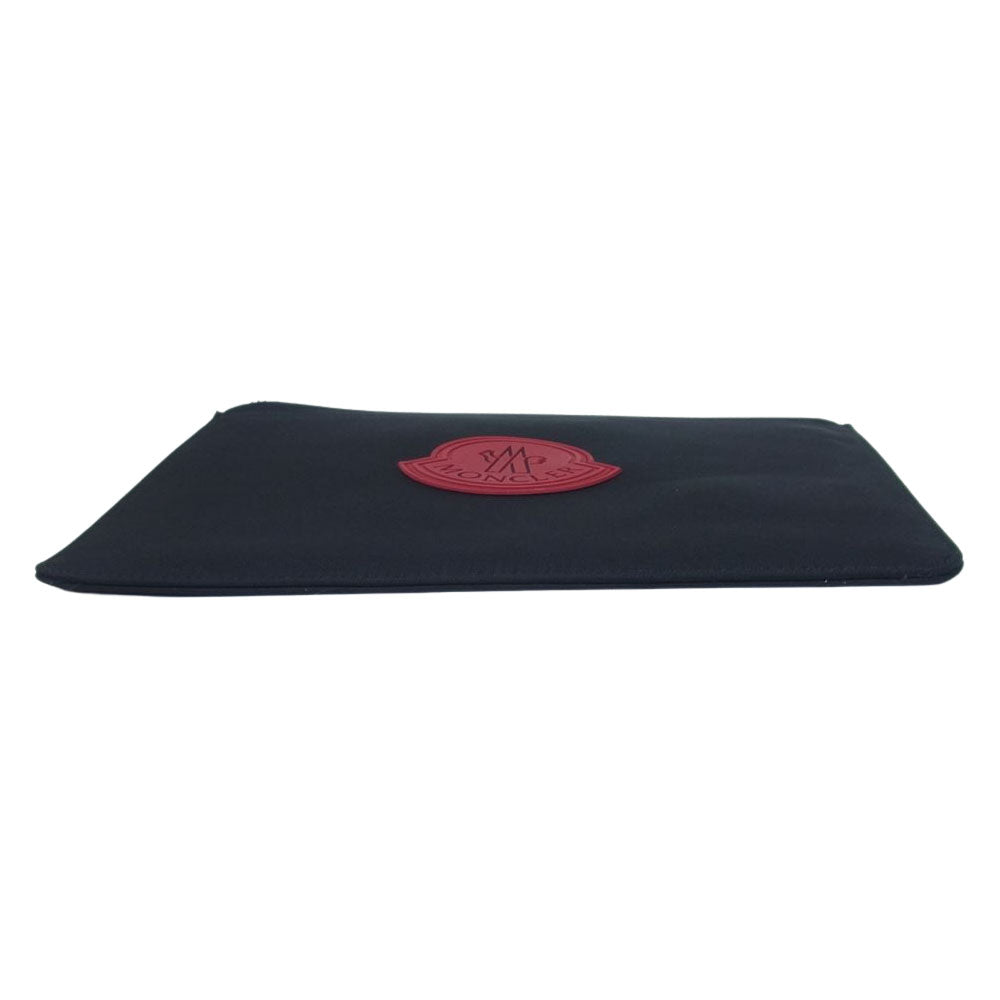MONCLER モンクレール POUCH GM ラバーロゴ ワッペン付き レザー クラッチ セカンド バッグ ブラック系【中古】