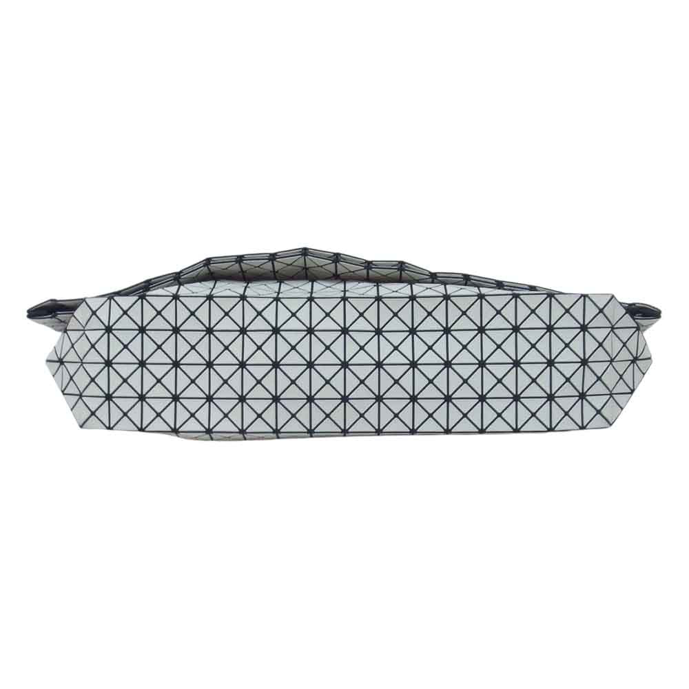ISSEY MIYAKE イッセイミヤケ BAOBAO バオバオ クラッチバック ホワイト系【中古】
