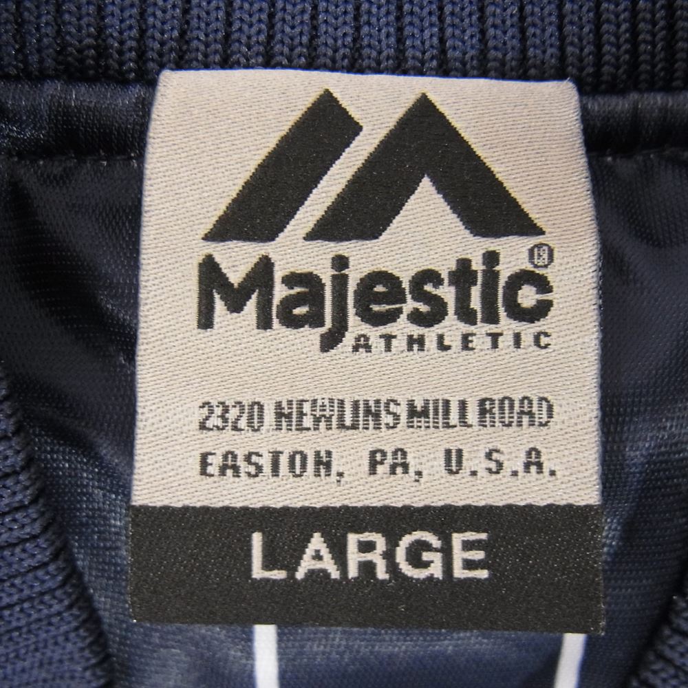 マジェスティック NEWYORK YANKEES ニューヨーク ヤンキース ストライプ ナイロン スタジャン ジャケット ブルゾン ネイビー系 L【中古】