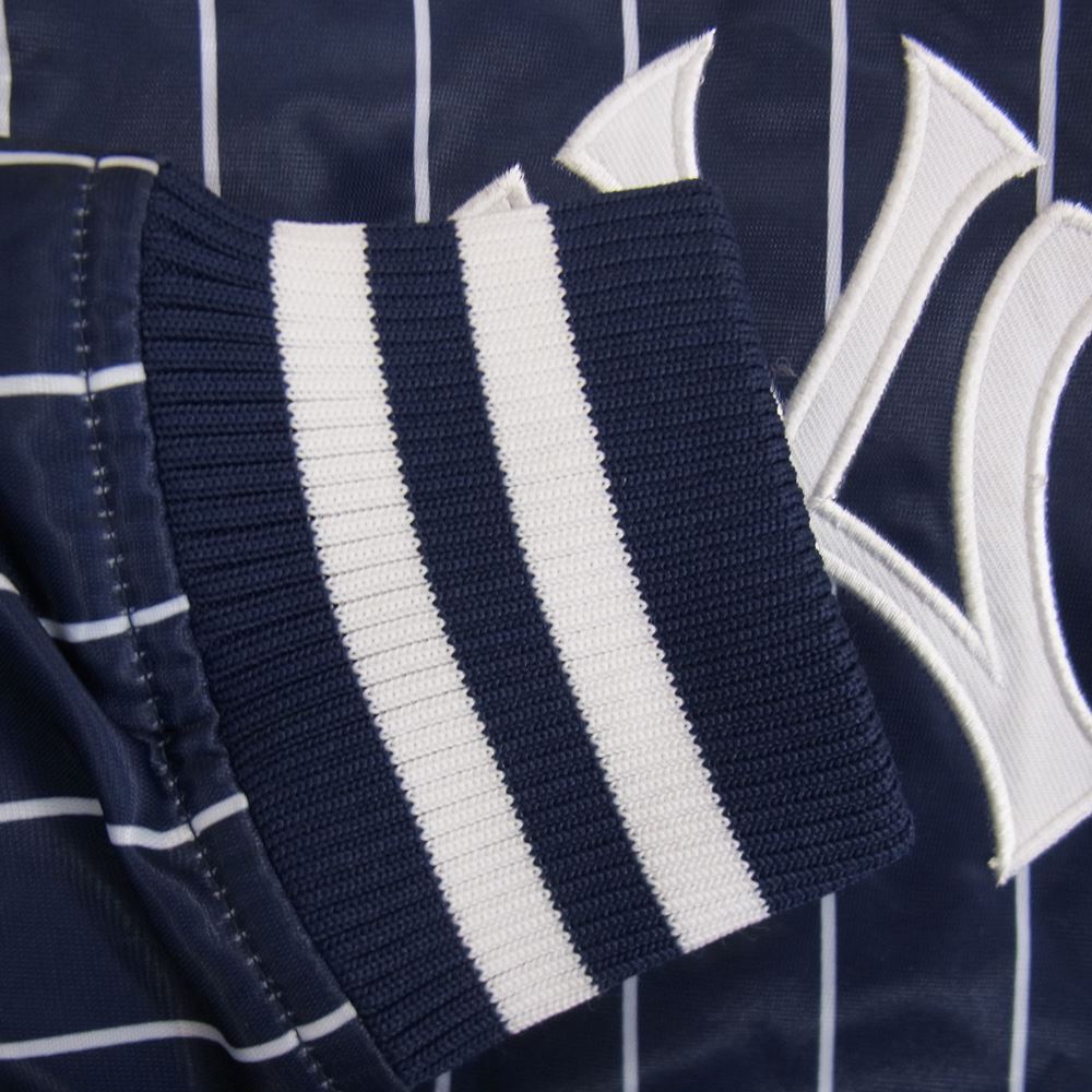 マジェスティック NEWYORK YANKEES ニューヨーク ヤンキース ストライプ ナイロン スタジャン ジャケット ブルゾン ネイビー系 L【中古】