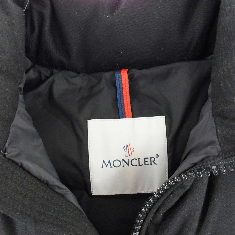 MONCLER モンクレール 国内正規品 MONTGENEVRE モンジュネーブル ダウン ジャケット ブラック系【中古】