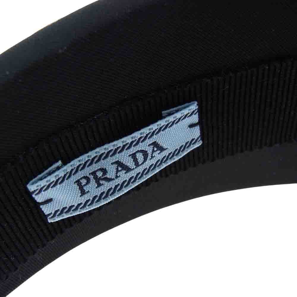 PRADA プラダ RE-NYLONトライアングルロゴプレートカチューシャ PRADA プラダ Re-Nylon トライアングルロゴプレート ナイロン