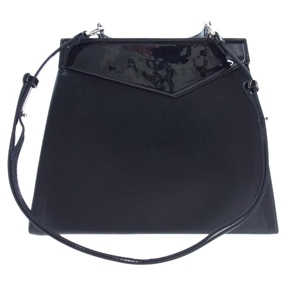 MAISON MARGIELA メゾンマルジェラ SNATCHED ロゴプレート スナッチド 2WAY レザー ショルダーバッグ ブラック系【中古】