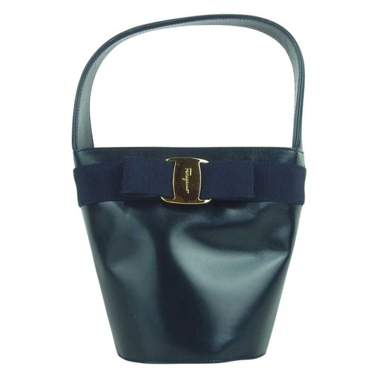 Salvatore Ferragamo サルヴァトーレフェラガモ ヴァラリボン バケツ レザー ハンドバッグ ダークネイビー系【中古】