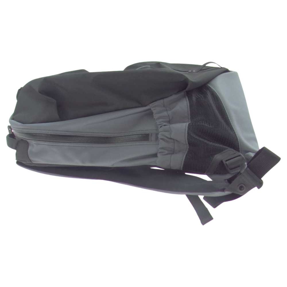 ARC'TERYX アークテリクス BEAMS 別注 ARRO16 デイパック リュック グレー系 ブラック系【中古】