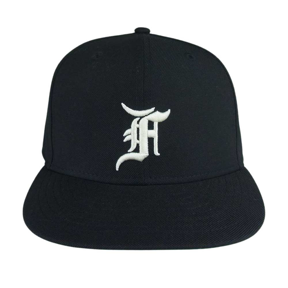 FEAR OF GOD フィアオブゴッド ESSENTIALS エッセンシャルズ × NEW ERA ニューエラ FIFTH COLLECTION フィフスコレクション 刺繍 　ベースボール　キャップ ブラック系 7 3/8【中古】