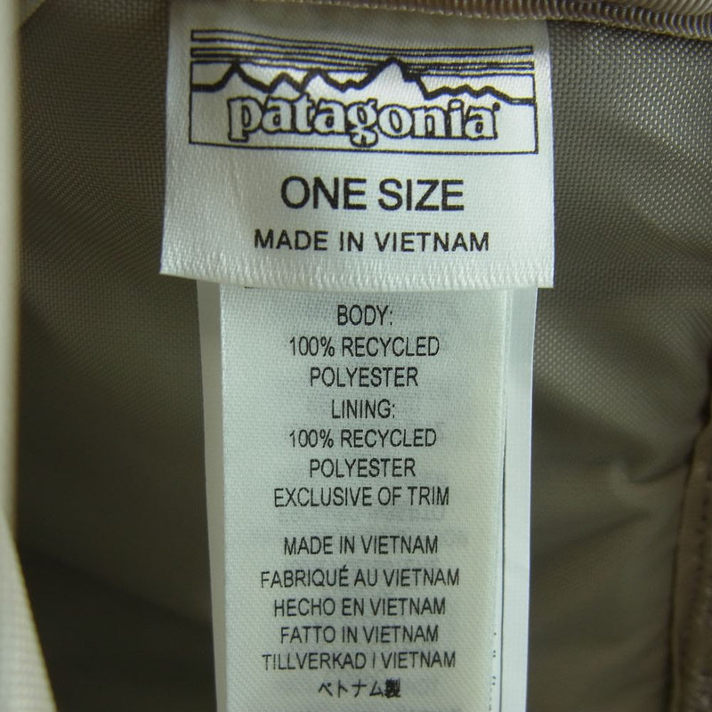 patagonia パタゴニア 22AW 47928 Refugio Day Pack レフュジオ デイパック リュック バックパック ベージュ系 グリーン系 ONE SIZE【美品】【中古】