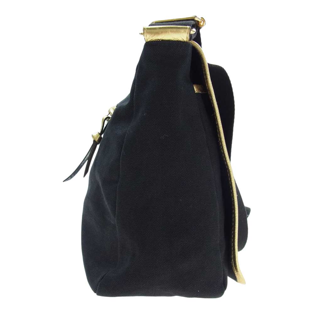 Vivienne Westwood ヴィヴィアンウエストウッド 果物籠を持つ少年 カラヴァッジョ メッセンジャー ショルダーバッグ ブラック系【中古】