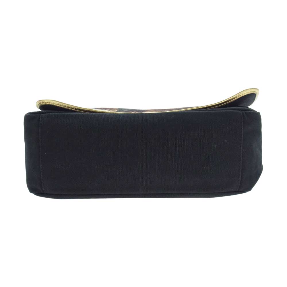 Vivienne Westwood ヴィヴィアンウエストウッド 果物籠を持つ少年 カラヴァッジョ メッセンジャー ショルダーバッグ ブラック系【中古】