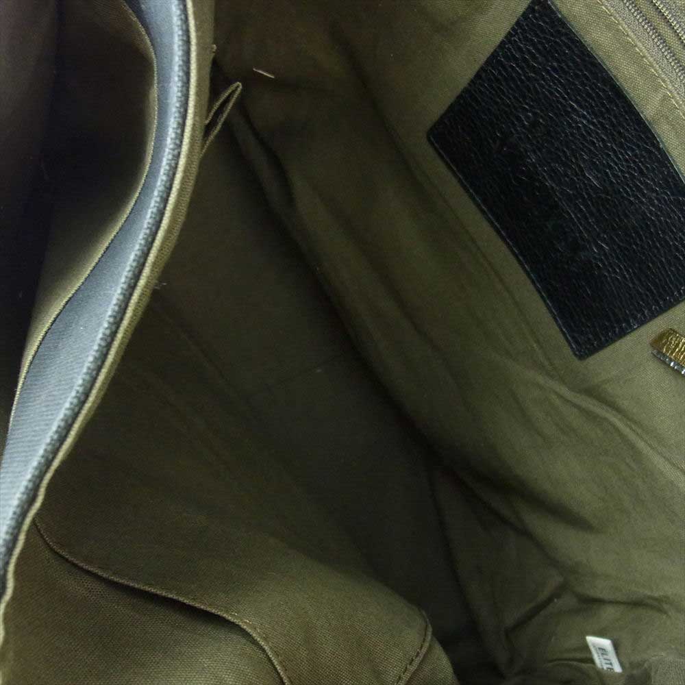 Vivienne Westwood ヴィヴィアンウエストウッド 果物籠を持つ少年 カラヴァッジョ メッセンジャー ショルダーバッグ ブラック系【中古】